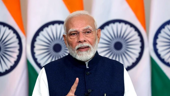 रोजगार मेले में बंटे 71 हजार नियुक्ति पत्र, पीएम मोदी बोले- 10 लाख को मिली सरकारी नौकरी 10 Prime Minister Narendra Modi speaks on the Union B 1721736232452 1723685348176