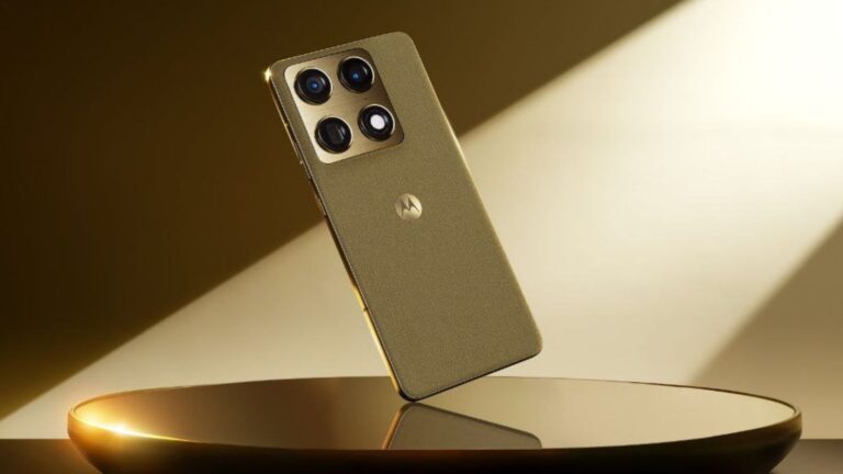 motorola signature smartphone